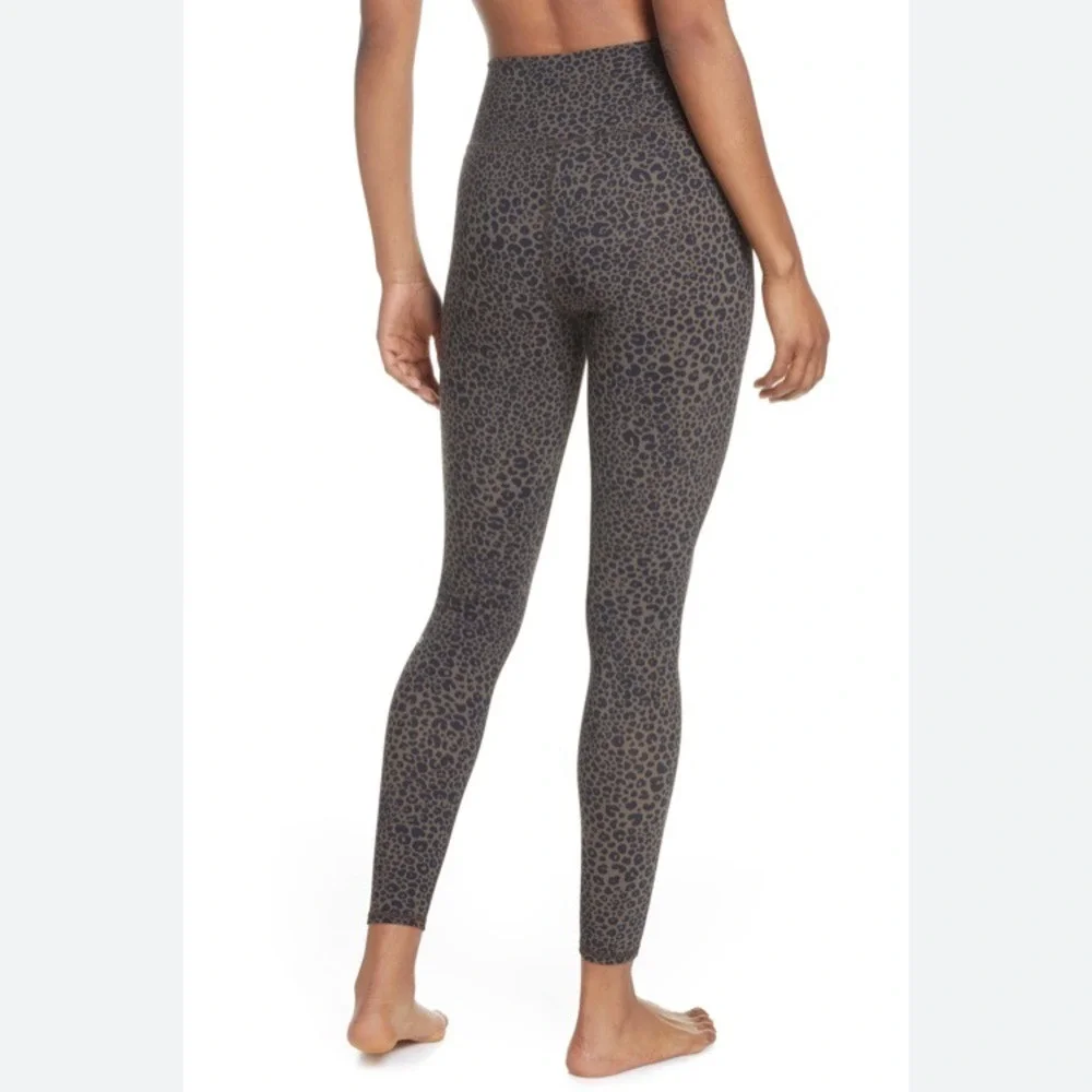 Alo Yoga Airlift High Waist Leopard Print Leggings Olive Green Black XS W5725R
